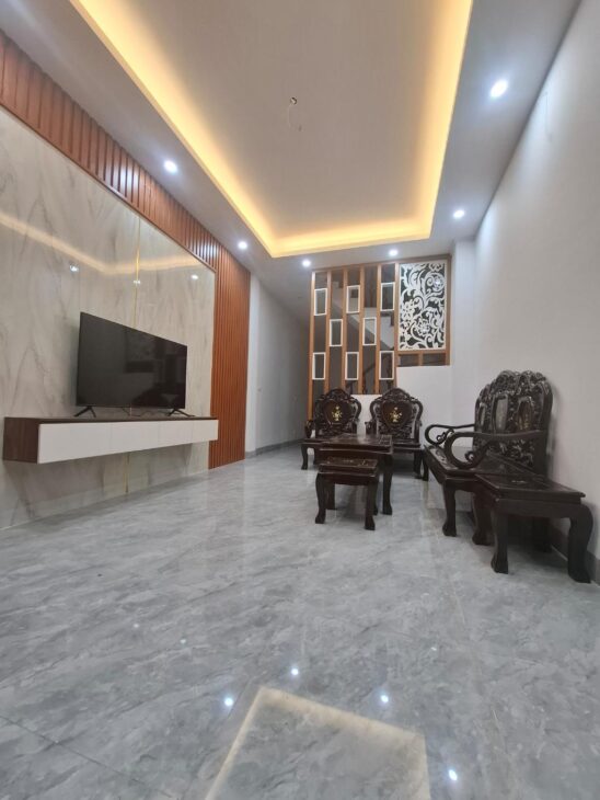BÁN NHÀ PHÂN LÔ ĐƯỜNG HOÀNG MAI, TRƯƠNG ĐỊNH, Ô TÔ ĐỖ CỬA, 38M2. 7,35 TỶ