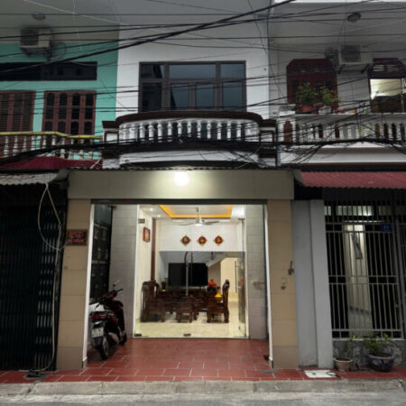 Nhà 3 tầng trung tâm TP Hải Dương – Hướng Nam, full nội thất cao cấp, giá chỉ 3,x tỷ
