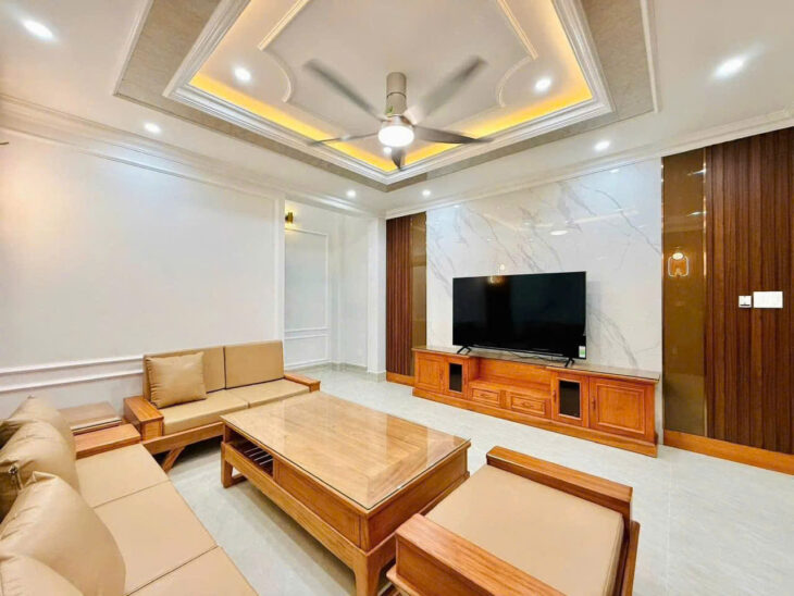 Nhà phố 5 lầu ngang 5m hẻm 380 Nguyễn Văn Khối DTSD 170m2 tặng NT gần CV chỉ 7 tỷ xíu.