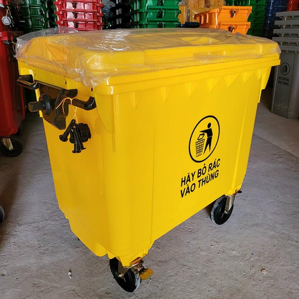  Ứng dụng thực tế thùng rác 240L tại các khu dân cư