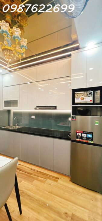 BÁN NHÀ XUÂN THỦY – CẦU GIẤY- NỘI THẤT CAO CẤP – 3 THOÁNG – GẦN TRƯỜNG, CHỢ, TTTM, CHỈ 7,x TỶ