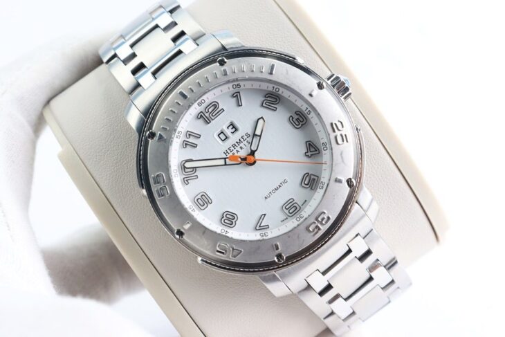 ĐH Nam : HERMES Clipper Sport Automatic – Thiết kế lộ máy, Niềng xoay, Mặt trắng cọc
