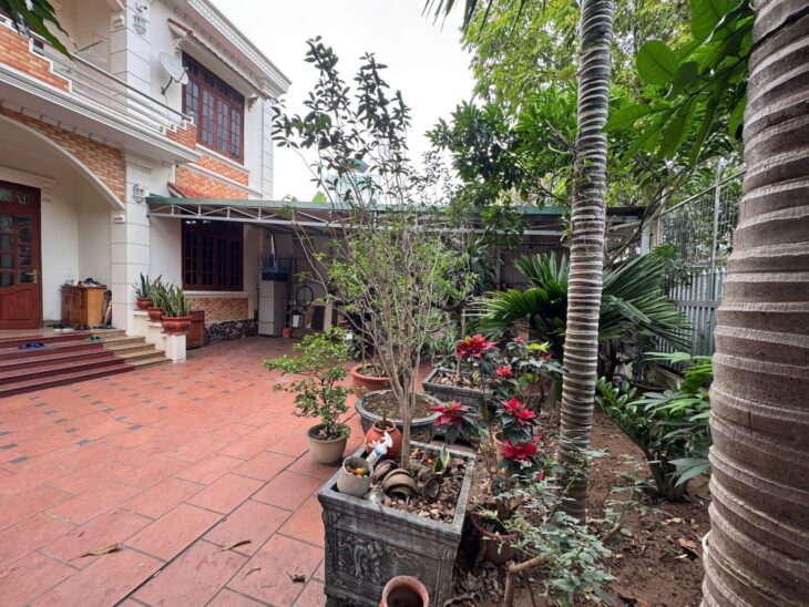 ???? SIÊU PHẨM BIỆT THỰ CỔ VIEW HỒ – LÔ GÓC VIP NGỌC THỤY – VỈA HÈ – Ô TÔ TRÁNH – GIÁ CHỐT MỀM ????