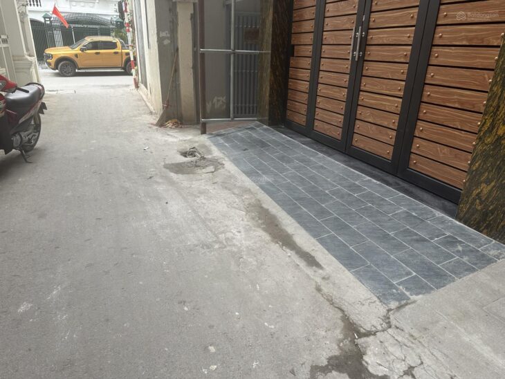 BÁN NHÀ TRỊNH CÔNG SƠN, TÂY HỒ. 79M2 6 TẦNG GIÁ 18TỶ-10M RA MẶT PHỐ VÀ HỒ TÂY. VỊ TRÍ VÔ CÙNG ĐẮC