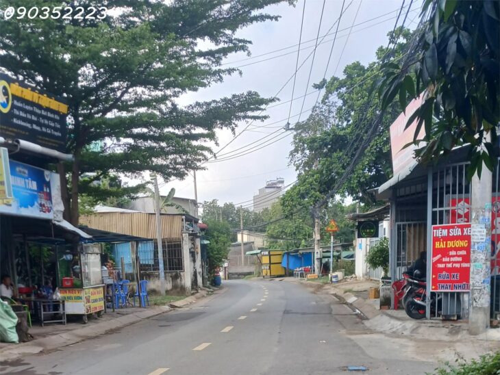 Bán gấp nhà mặt phố Võ Văn Hát, 5,1 tỷ, 50 m2, 4PN, 3WC, hướng Tây Nam