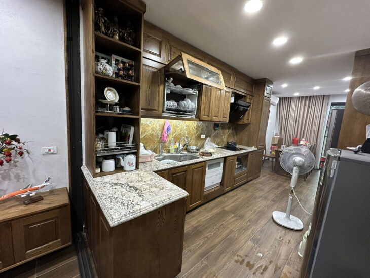 Bán nhà CẦU GIẤY HÀ NỘI. 56mx 8 tầng thang máy,ô tô vào nhà. mặt tiền 5 m Giá 25 tỉ