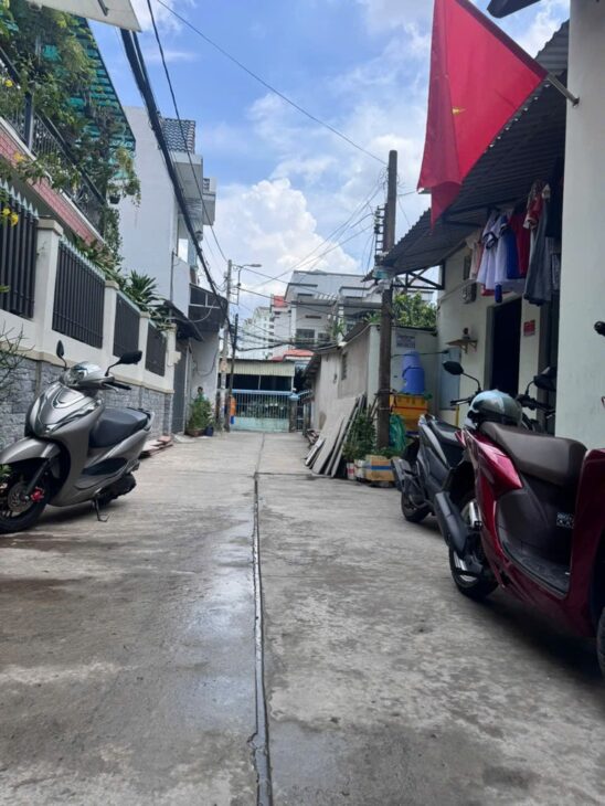 BÁN NHÀ TÂN HÒA ĐÔNG – ĐƯỜNG NHỰA 5M THÔNG – NGANG 5.2 – NHỈNH 5 TỶ 2