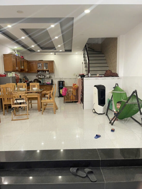 Nhà đẹp HXH TX33 gần UBND P.Thạnh Xuân cần bán nhanh 51m2, trệt 1 lửng 2 lầu, 4PN hơn 4Tỷ