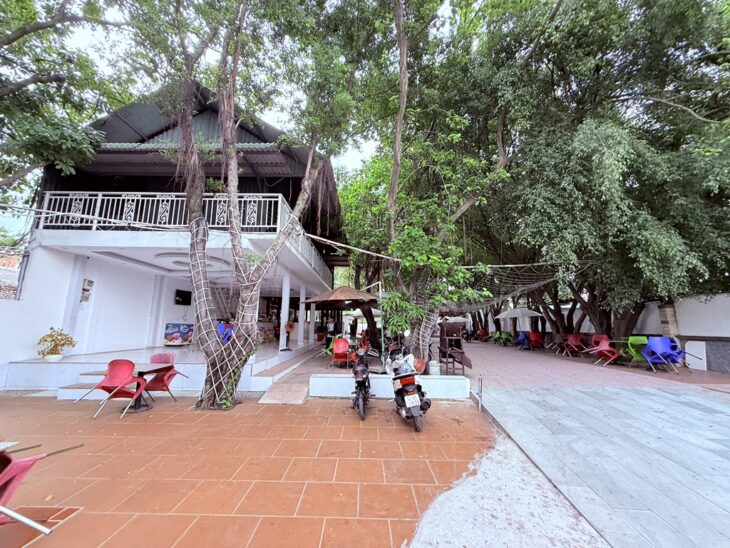 Bán nhà mặt tiền đang kinh doanh 21x50m giá 57,9 tỷ Đường Trịnh Thị Dối