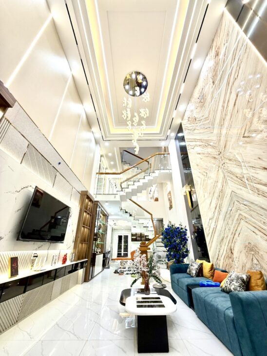 2 MẶT TIỀN Ô TÔ TRÁNH – NHÀ MỚI ĐẸP FULL NỘI THẤT – GIÁ CHỈ 12.6 TỶ