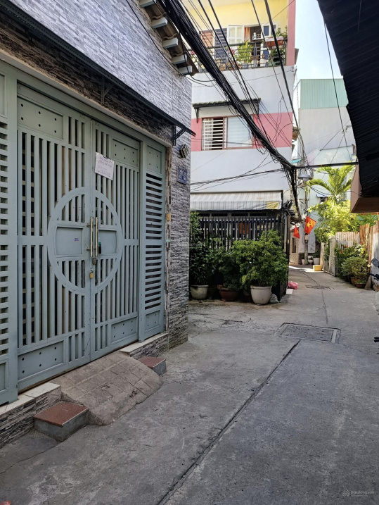 NHÀ ĐẸP HẺM THÔNG THOÁNG 50M2, 5PN, 3 TẦNG DƯƠNG BÁ TRẠC P.1 QUẬN 8, GIÁ CHỈ 4.5 TỶ