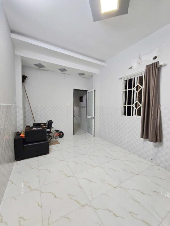 CHỈ TỪ 5 TỶ SỞ HỮU NGAY NHÀ ĐẸP DẠ NAM TRUNG TÂM Q8, 5P QUA Q1 VÀ Q5, 3 TẦNG, HẺM XE HƠI THÔNG