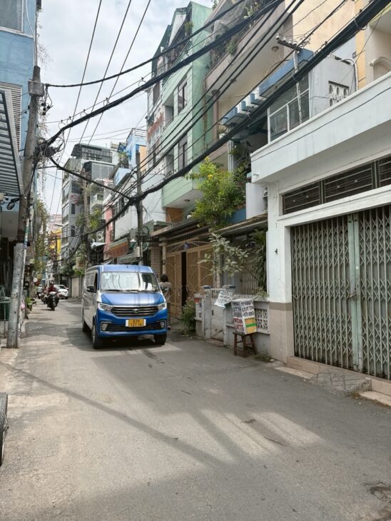 ???? Bán nhà mới đẹp 3 tầng Phú Nhuận 49m² – Hẻm xe hơi – Giá chỉ 6,2 tỷ