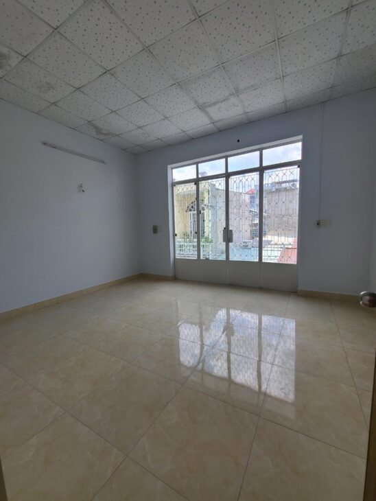 Bán nhà ngay chợ Phạm Văn Bạch, P12, Gò Vấp, 5x13m vuông vức, giá chỉ nhỉnh 4 tỷ còn bớt