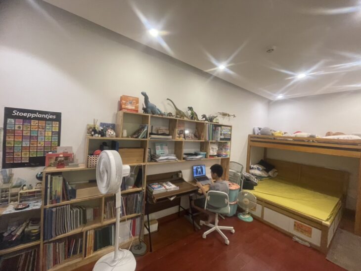 Bán nhà Hoàng Hoa Thám, Ba Đình, 3 gác, 59.1m2, 4 tầng, Mt 5m, chỉ 12.8 tỷ