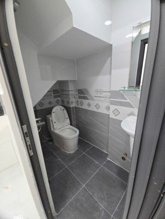 LÊ VĂN QUỚI – HẺM XE HƠI 4M – 36M2 – 2 TẦNG 2PN 2WC – CHỈ 4.05 TỶ