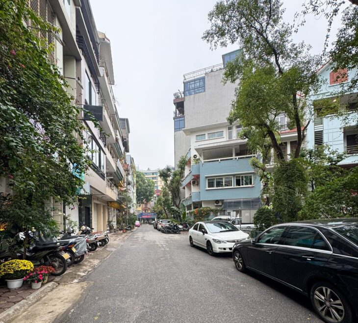 CỰC HIẾM! Bán nhà phân lô vỉa hè Ôtô tránh Cát Linh – Giảng Võ 75m² * 5 tầng giá 26 tỷ