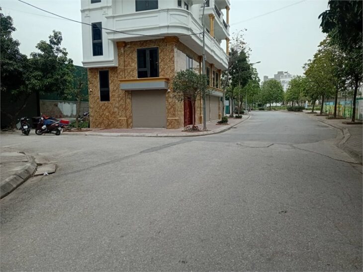 THỬA ĐẤT VÀNG Ở CỰ KHỐI XUÂN ĐỖ,LONG BIÊN, HÀ NỘI 13 TỈ 5.