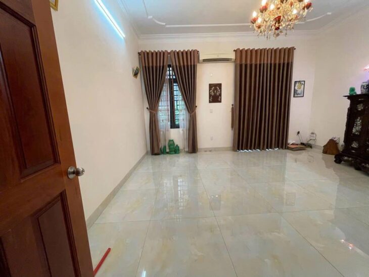 Ngang khủng 6 khu vực hiếm nhà bán, HXH kinh doanh, Hồng Hà Tân Bình 97m2 chưa đến 26 tỷ TL