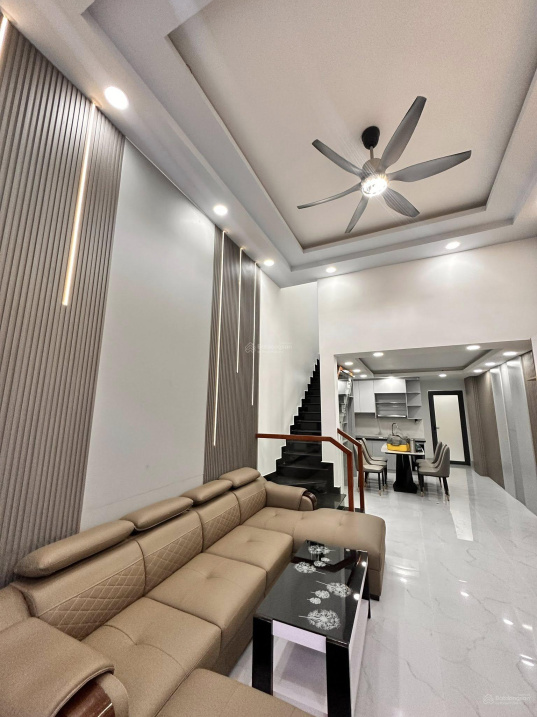 Nhà đẹp 4x16m hẻm 6m, Ngã Tư Ga gần Gò Vấp, lên sân bay gần