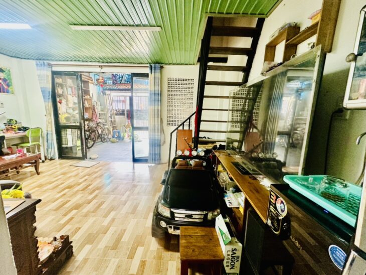 Bán nhà mặt phố Q.9, 60m², 4.6 tỷ, sổ đỏ hoặc Nhà mặt phố Q9, 60m², 2PN, 2WC, 4.6 tỷ, sổ