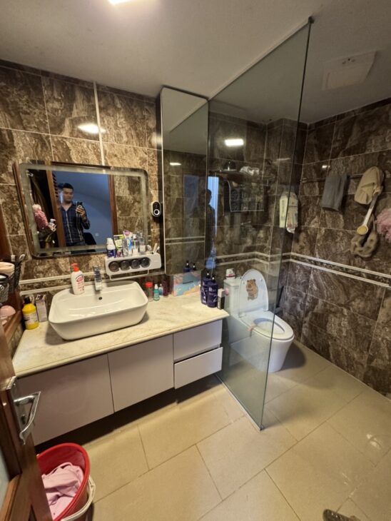 Bán nhà Hoàng Cầu, Đống Đa, ô tô tránh 48m2, 5 tầng, Mt 4.9m, chỉ 17 tỷ