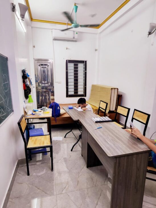 Bán nhà Vũ Hữu, Thanh Xuân, ngõ ba gác tránh, 30m ô tô, 2 mặt thoáng, 46m2, 7.5tỷ
