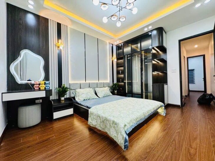 BÁN NHÀ MƠI PHỐ KIM NGƯU 6 TẦNG 40M2 GIÁ 10 TỶ
