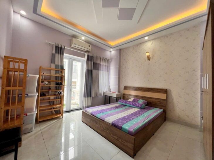 NHÀ MẶT TIỀN, 4 LẦU, Ô TÔ VÀO NHÀ, FULL NỘI THẤT, GIÁ TỐT