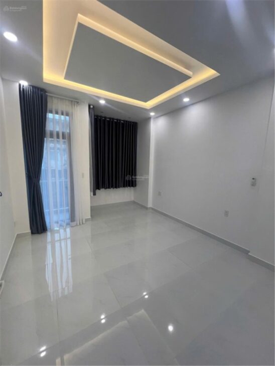 Bán nhà Lê Hồng Phong, Q.10, 50m², nở hậu, 8,x tỷ