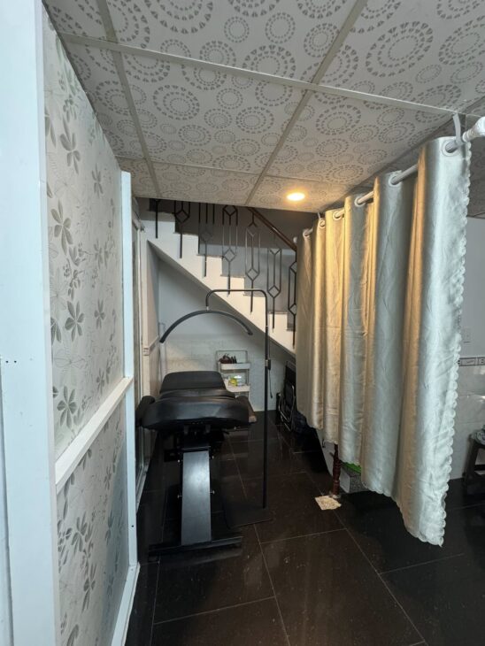 CẦN SANG NHUỢNG lại Spa Gội đầu dưỡng sinh, chăm sóc da và phun xăm thẩm mỹ ạ !!