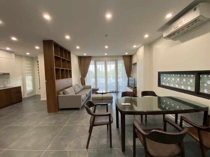 Bán Tòa Mặt Phố Mặt Phố Nghi Tàm, Tây Hồ 126m2/ 7Tầng Thang máy, MT 8m 75 Tỷ