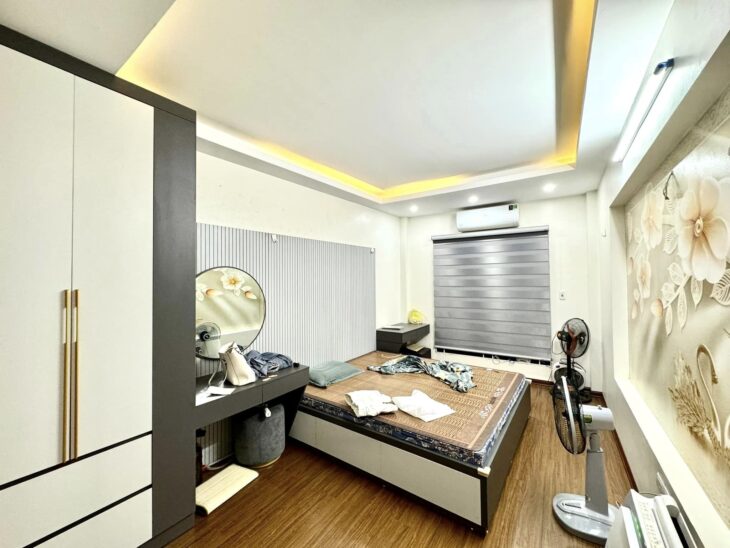 BÁN NHÀ LÊ TRỌNG TẤN, 5 TẦNG ĐẸP, NGÕ 3 GÁC, GẦN Ô TÔ GIÁ CHỈ 6.5 TỶ