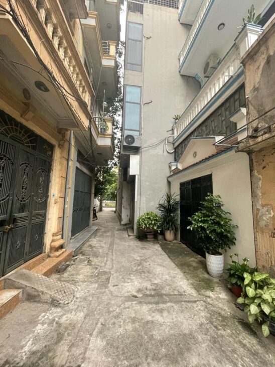 BÁN ĐẤT TẶNG NHÀ PHỐ KHƯƠNG ĐÌNH THANH XUÂN 4.8 TỶ 57M NHÀ CÁCH MẶT PHỐ 15M