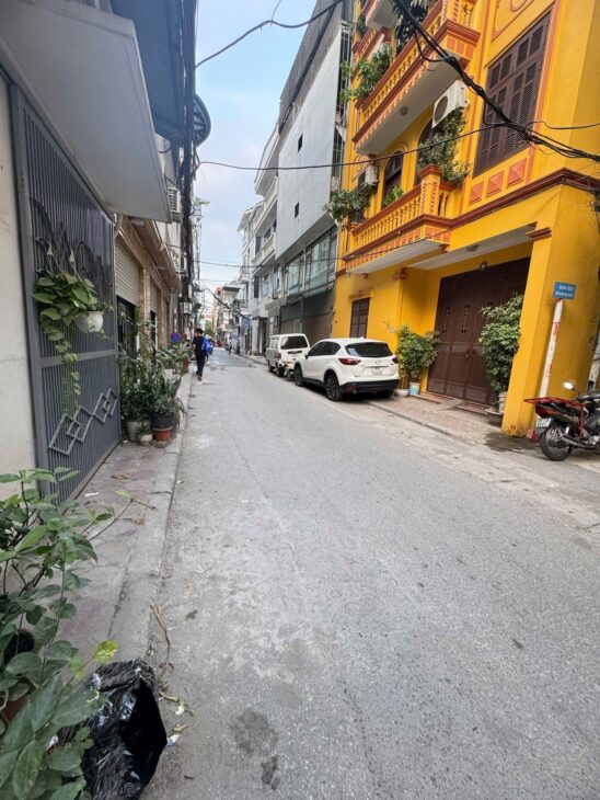 HÀNG HIẾM PHÂN KHÚC NHỎ-BÁN NHÀ PHỐ HOÀNG ĐẠO THÀNH THANH XUÂN 2.4 TỶ 18M LÔ GÓC CHO THUÊ 20TR