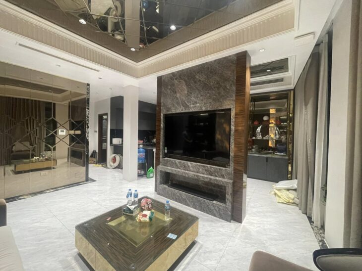 MẶT PHỐ YÊN HOA THANG MÁY – KINH DOANH DT 50m2 7 tầng MT 7m Giá 27 tỷ