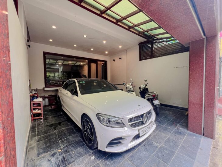 Liền kề VIP Lạc Long Quân – View Hồ – Ô tô vào nhà – 83m² x 6T, MT 5.5m – Thang máy