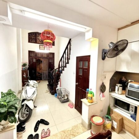 Bán gấp siêu phẩm 62m2 giá 15.3 tỷ thang máy, ô tô tránh, kinh doanh ở Hoàng Đạo Thành Thanh Xuân