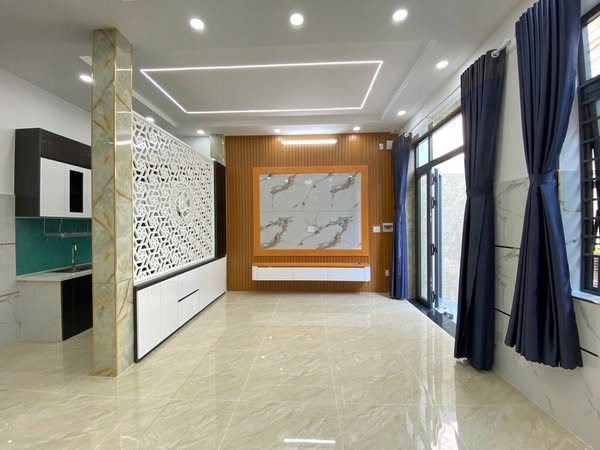Bán nhà 6×10 – 3 tầng – hẻm oto – giá chỉ 5,x tỷ – ngay đường Tên Lửa nối dài – Bình Tân.