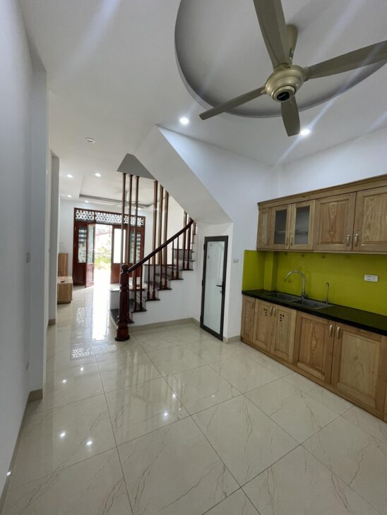 Hàng hot ! GIÁ RẺ ! Nhỉnh 4 tỷ có nhà 4 tầng đầy đủ nội thất, giáp dịch vụ 25,2 ha