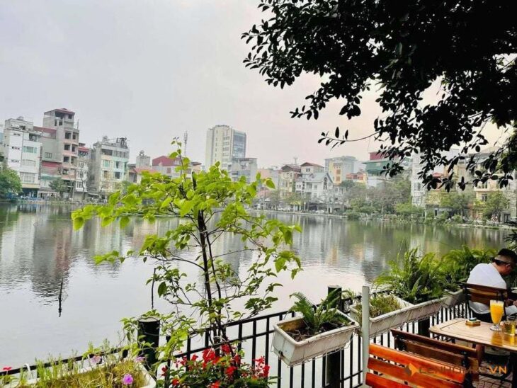 Mảnh Đất Hiếm-View Hồ Ngõ 135 Đội Cấn (Ngọc Hà) 95m/ MT 4.2m 36.8 Tỷ,Ôtô tránh
