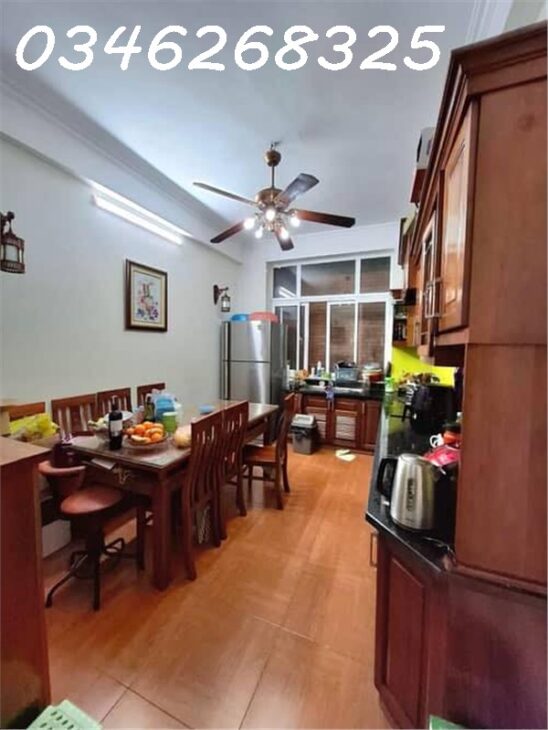 PHÂN LÔ – Ô TÔ TRÁNH – Ở SƯỚNG – VỈA HÈ – NHÀ ĐẸP KINH DOANH – CÁCH HỒ LINH ĐÀM CHỈ 30M