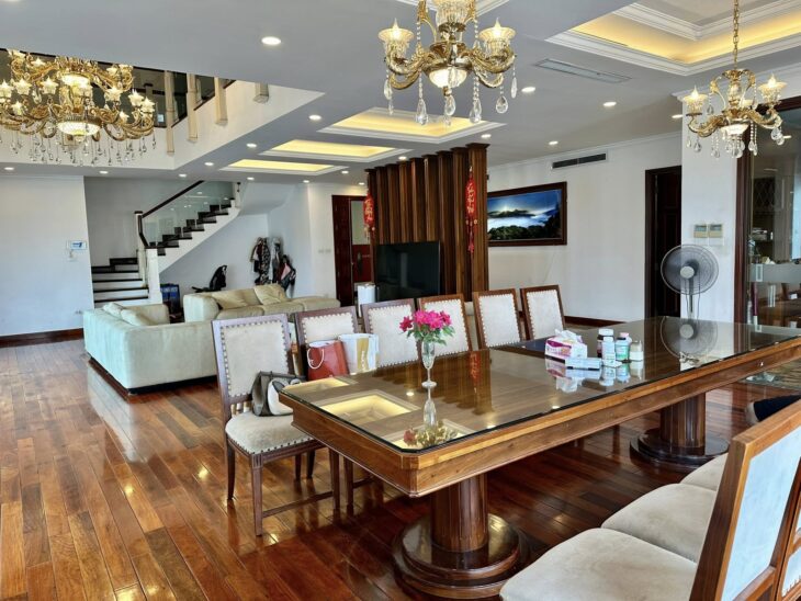 ????Siêu Penthouse Tú Mỡ, Cầu Giấy 401m2, Nội thất VIP, Bể bơi riêng, 35.8 Tỷ
