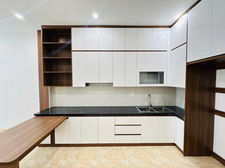 Nhà Mới Đại Từ 42m² x 6 Tầng, Thang Máy, Ngõ Thoáng, Giá 9.2 Tỷ