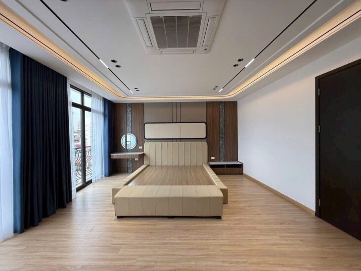 MẶT PHỐ HỒNG TIẾN nhỉnh 28 tỷ 45m MẶT TIỀN 6m LONG BIÊN HÀ NỘI