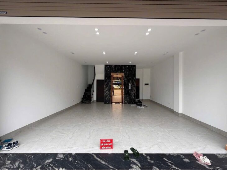 MẶT PHỐ HỒNG TIẾN nhỉnh 28 tỷ 45m MẶT TIỀN 6m LONG BIÊN HÀ NỘI