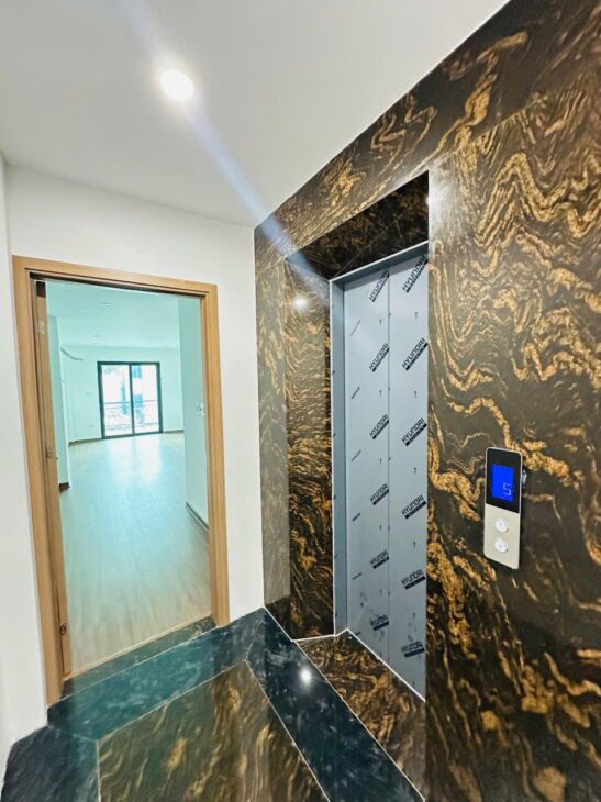 Nhà Mới Đại Từ 42m² x 6 Tầng, Thang Máy, Ngõ Thoáng, Giá 9.2 Tỷ