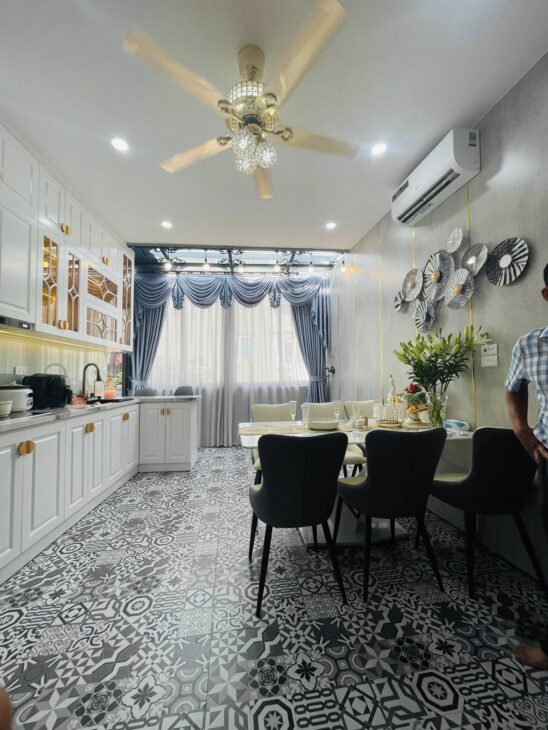 BÁN NHÀ TT ĐỐNG ĐA, PHỐ LƯƠNG ĐÌNH CỦA, 35M2, 4T THANG MÁY, NGÕ THÔNG – GẦN PHỐ – FULL NỘI THẤT,