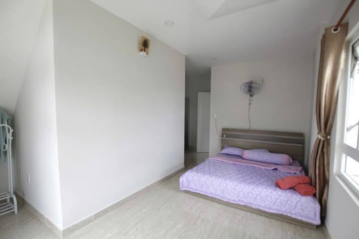 BÁN VILLA ĐỒI THÔNG TIN PHƯỜNG 8 ĐÀ LẠT – Ô TÔ ĐẬU TRONG SÂN – 9.5 TỶ