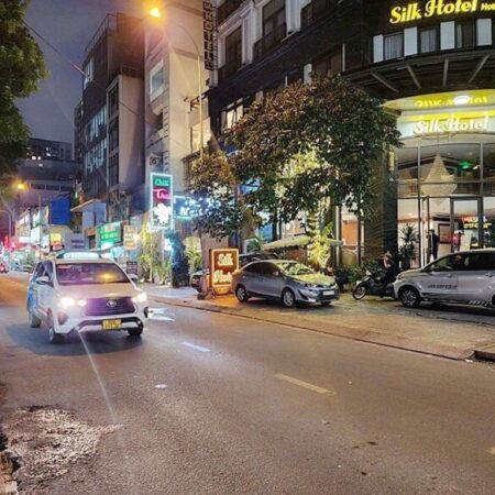 TỔNG GIẢM 4 TỶ – GIÁ MỚI 58 TỶ BÁN NHÀ MẶT TIỀN – VIP SÂN BAY TÂN SƠN NHẤT- DT 220M2(10.2 x 21.5)